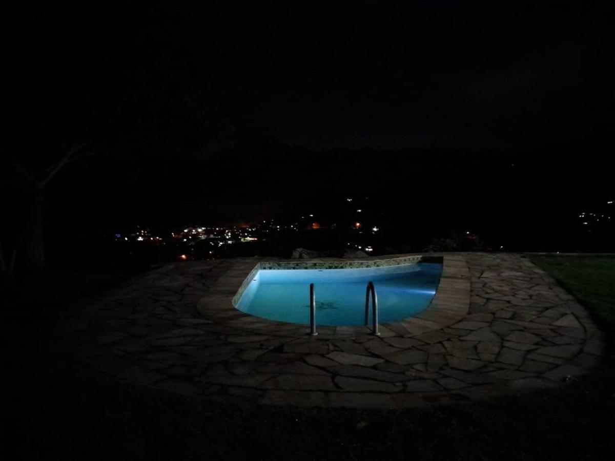Casa Alpina Com Vista Panoramica De Lumiar Villa Nova Friburgo Kültér fotó