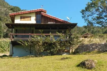 Casa Alpina Com Vista Panoramica De Lumiar Villa Nova Friburgo Kültér fotó